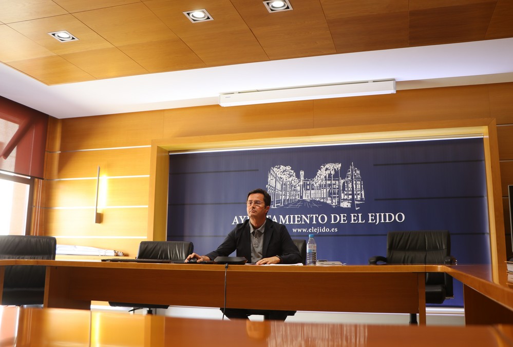 El Ayuntamiento ejidense celebra Pleno y las Juntas Generales de la Residencia y DUE que aprueban sus cuentas anuales de 2021