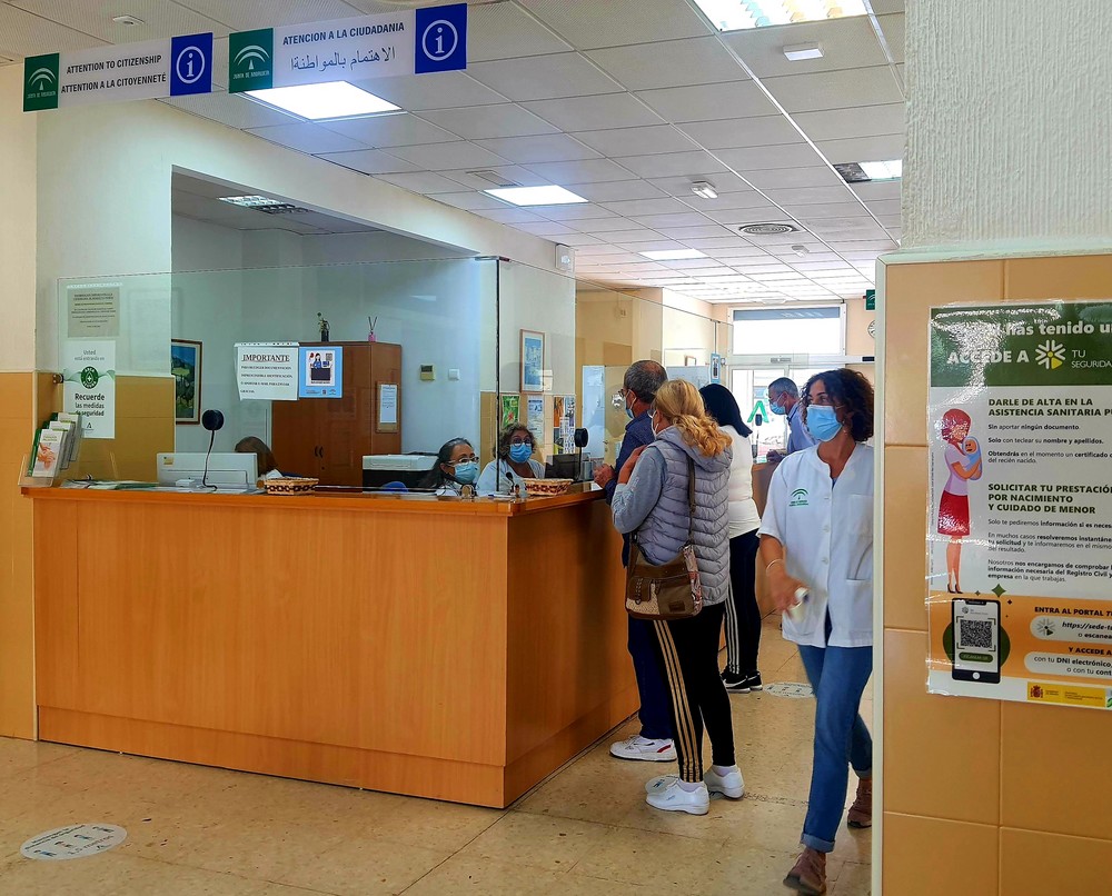 El Distrito Sanitario Poniente atiende 13.000 demandas clínicas en las consultas de acogida