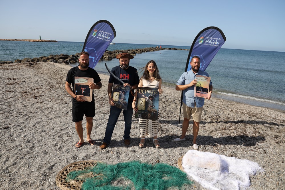 La IX Semana Pirata de Almerimar desembarca en la Playa de Poniente conjugando historia, teatro, danza y circo