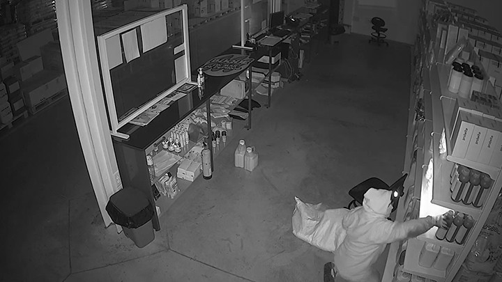 Dos detenidos en Roquetas y El Ejido acusados de más de 20 robos en explotaciones agrícolas