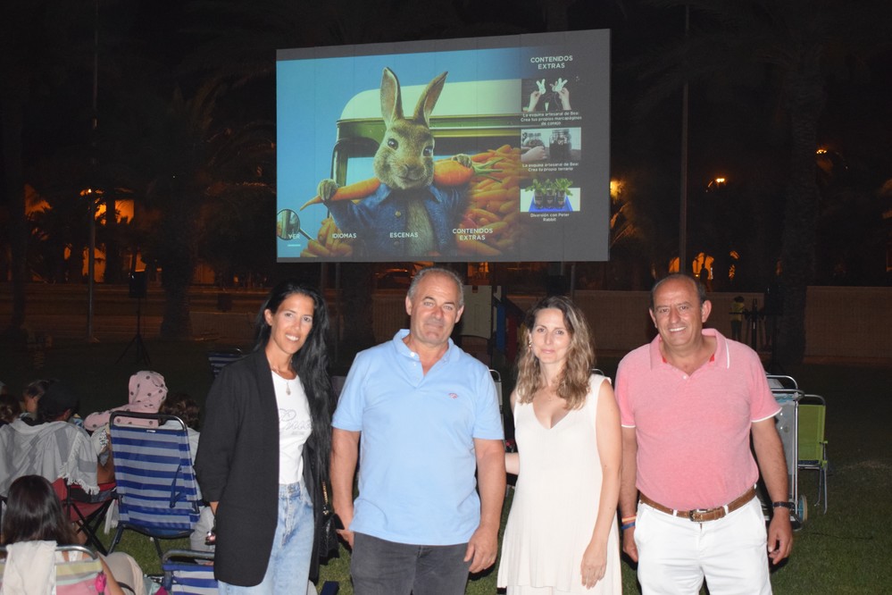 El Cine de Verano destaca como una de las actividades de ocio más concurridas de la época estival en El Ejido