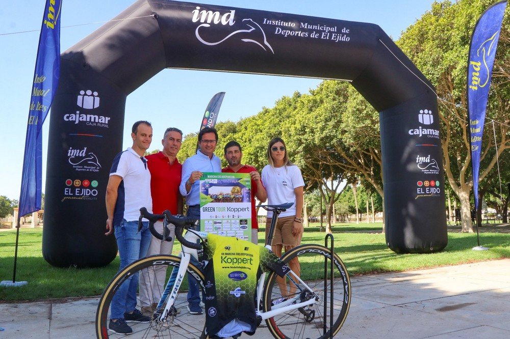 Más de 400 ciclistas recorrerán el Poniente almeriense con la séptima edición de ‘Green Tour Koppert’