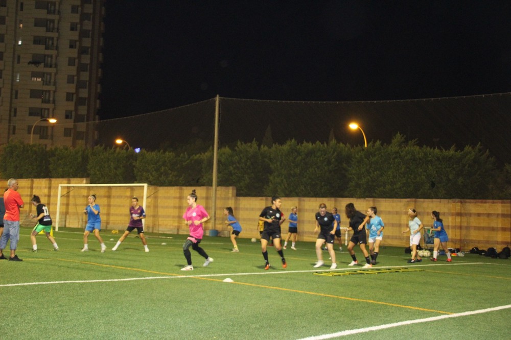 El Poli El Ejido femenino inicia la pretemporada con nuevas caras en su plantilla para afrontar una temporada ilusionante