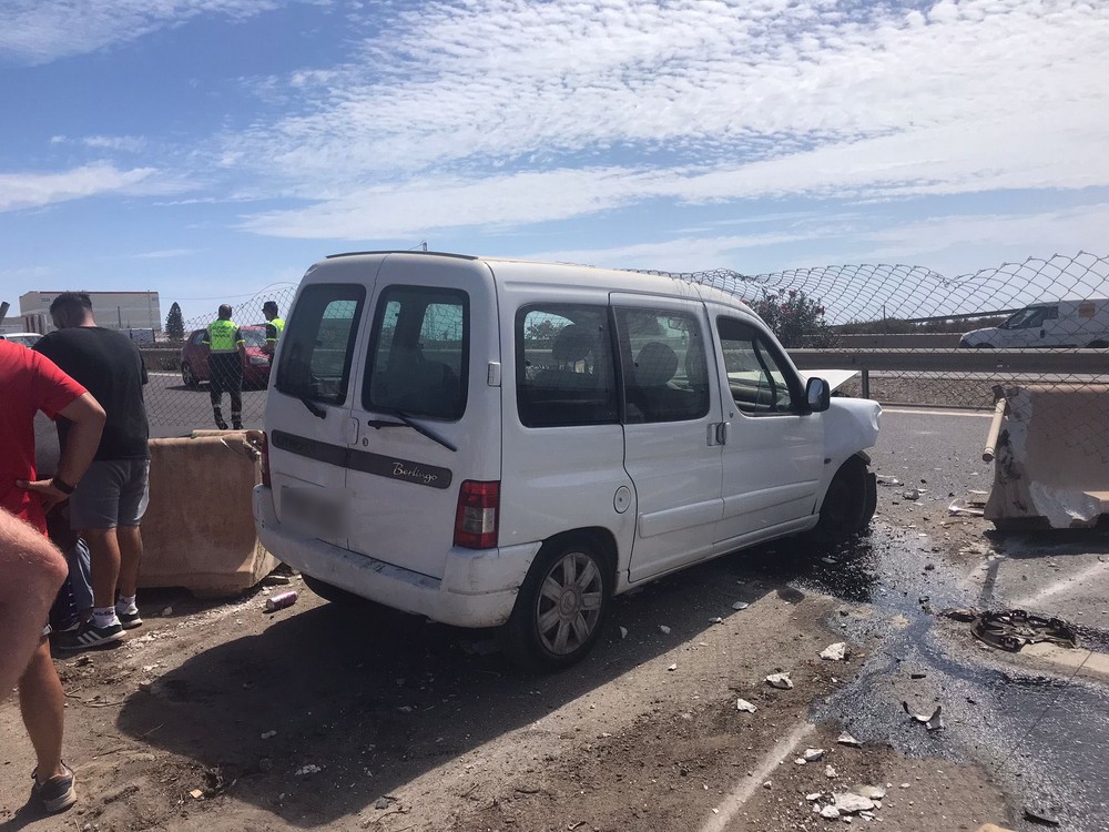 Un herido en un accidente en la A-7 a su paso por El Ejido