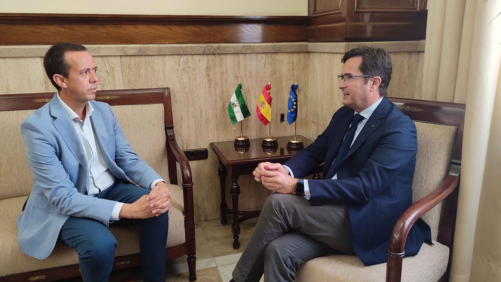El subdelegado del Gobierno recibe al alcalde de El Ejido, Francisco Góngora