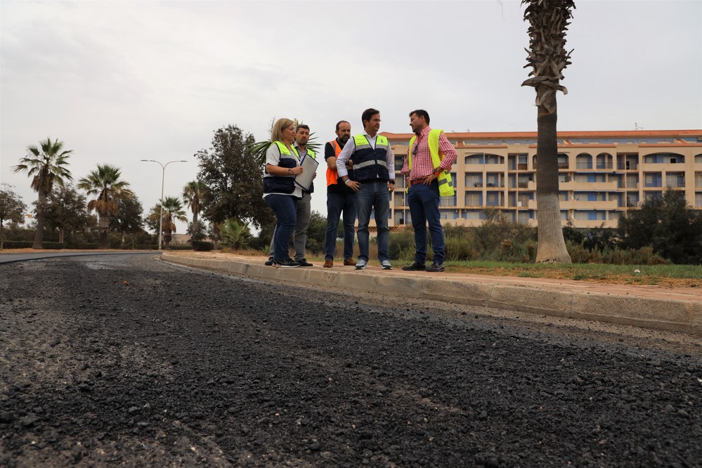Destinan 1,3 millones de euros para el nuevo pavimento de una veintena de calles y espacios de parking en Ejidobeach