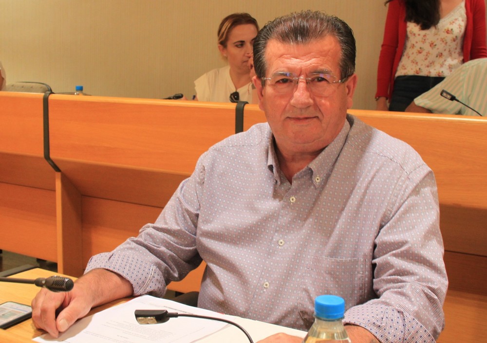 El PSOE eleva al Parlamento andaluz la necesidad de implantar el Bachillerato en el IES Luz del Mar