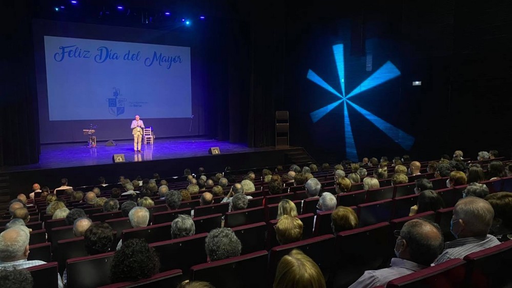 Berja celebra el Día del Mayor este sábado con un homenaje y verbena en la Plaza del Teatro