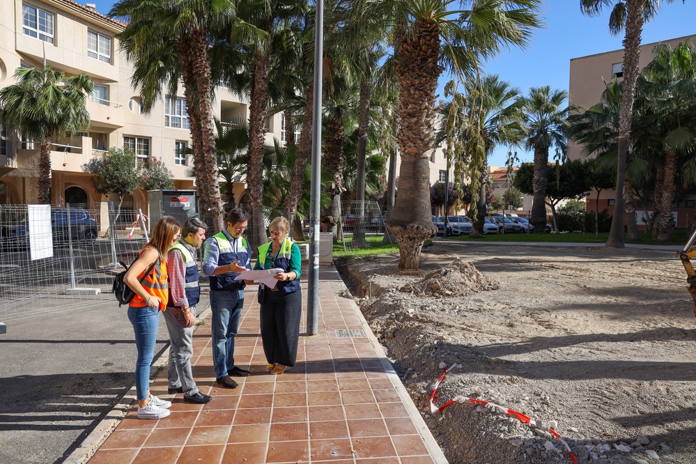 Comienzan las obras de remodelación integral de la Plaza Carabela en Almerimar