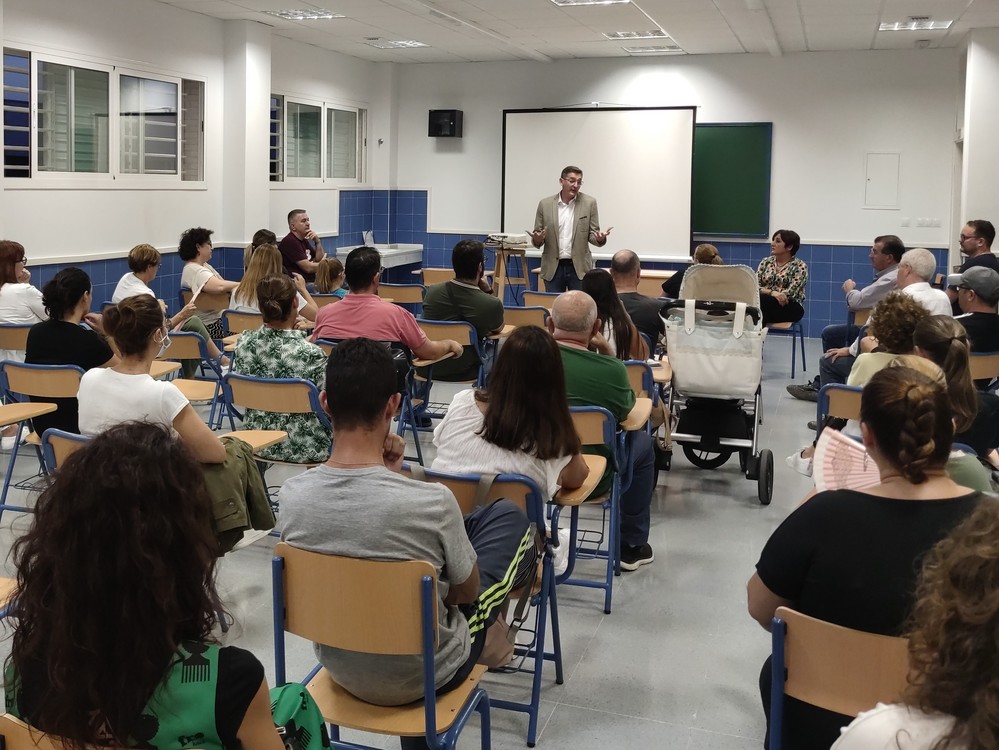 El PSOE lleva esta semana al Parlamento la petición de implantar el Bachillerato en el IES Luz del Mar de El Ejido