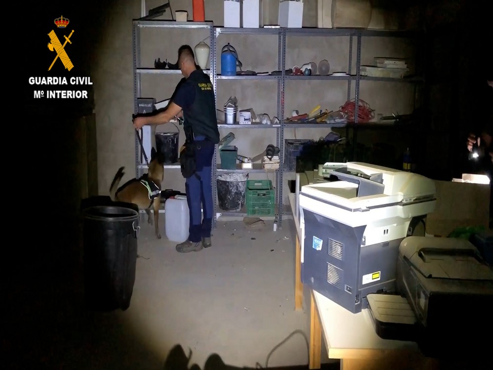 La Guardia Civil localiza en Aguadulce la base logística de una organización dedicada al tráfico de droga