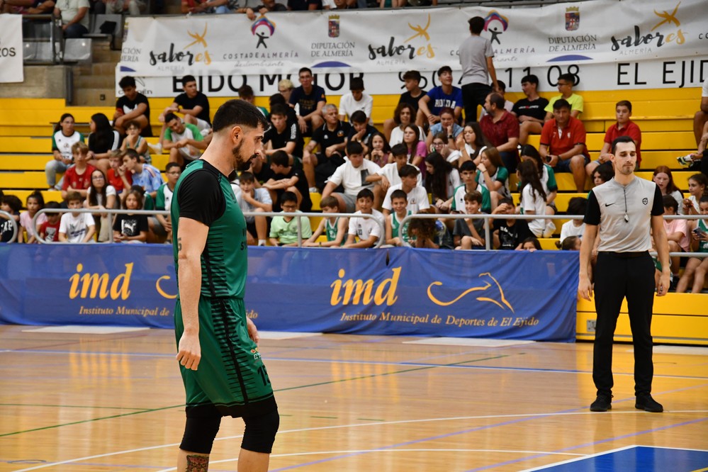 Vikingos Syngenta Baloncesto Murgi sucumbe ante un CB Marbella con gran puntería y físico (60-85)
