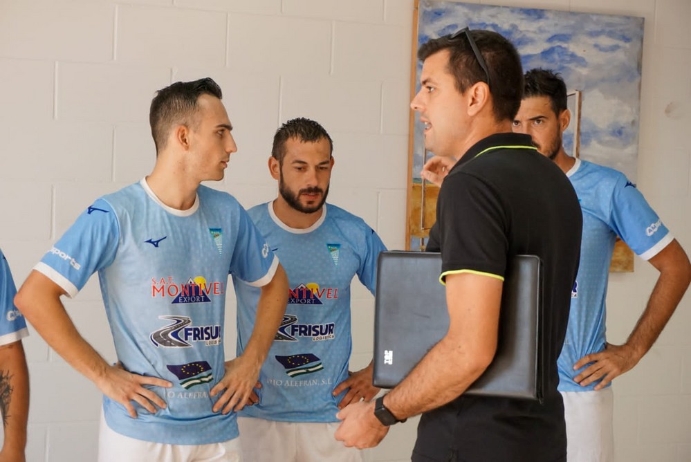 Jesús Vázquez deja de ser entrenador del primer equipo del Poli Ejido