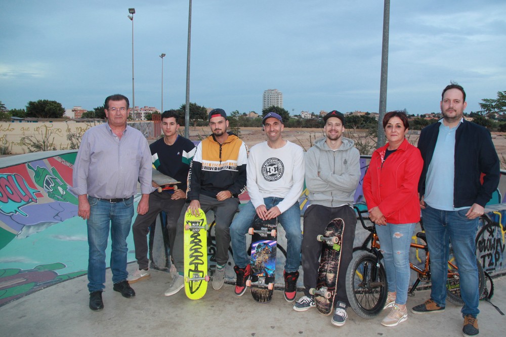 El PSOE pide al Gobierno local del PP que tenga en cuenta las necesidades y reivindicaciones de los usuarios del skatepark de El Ejido