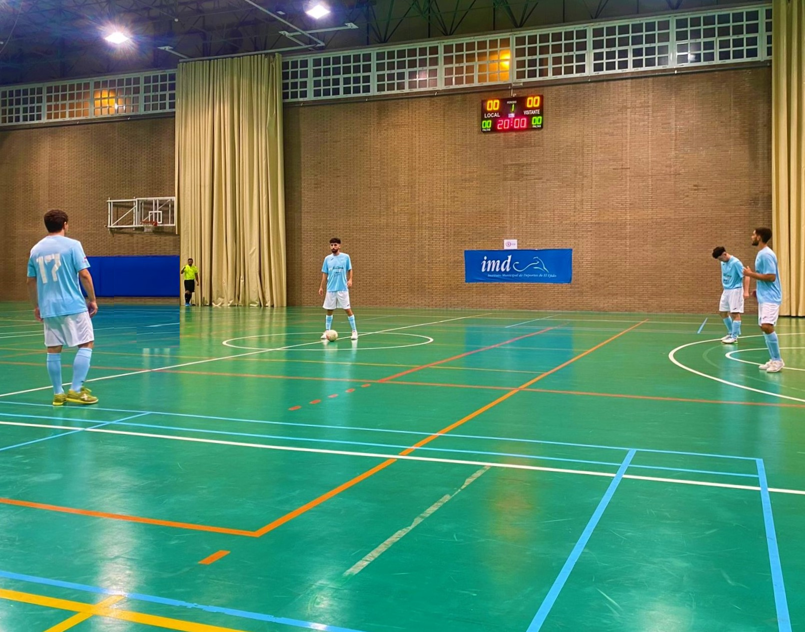 Triunfo sufrido del Poli Ejido frente a un CD Futsalhendín que apretó hasta el final (5-3)