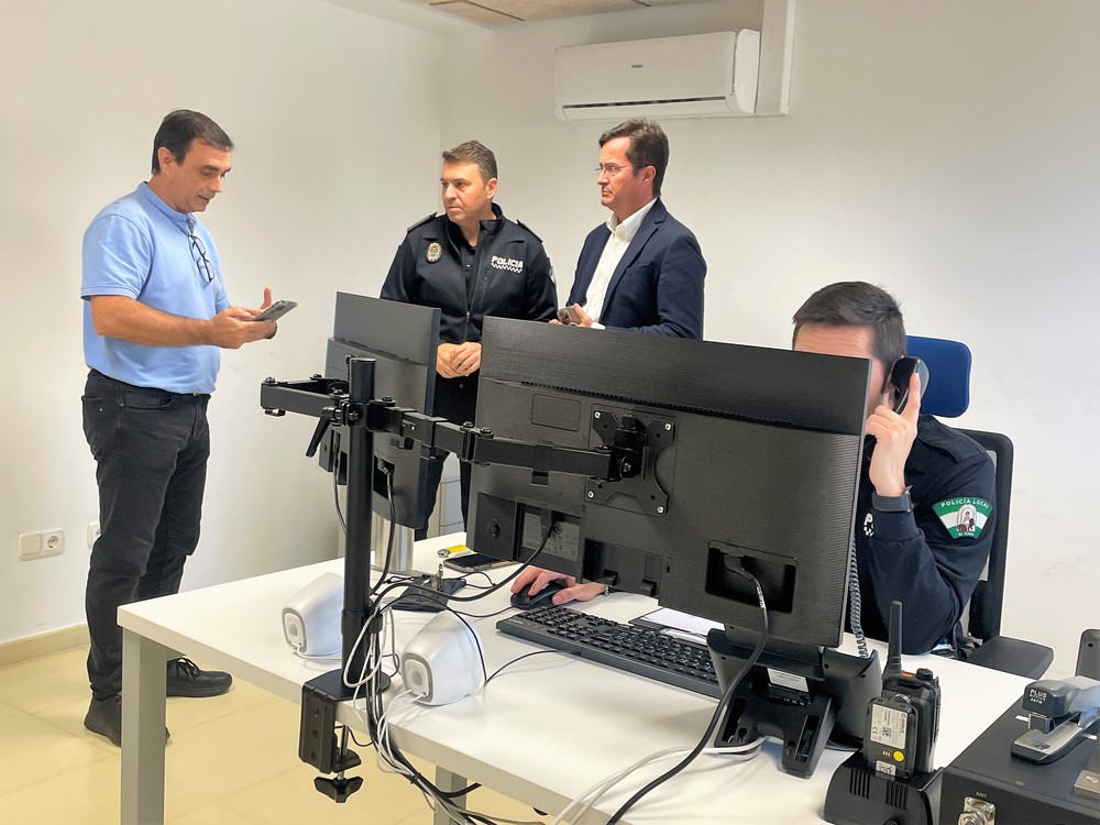 Avanza el proyecto de Videovigilancia con la instalación de las primeras cámaras de tráfico y seguridad ciudadana y con el diseño de la sala de control y mando de la Jefatura de la Policía Local