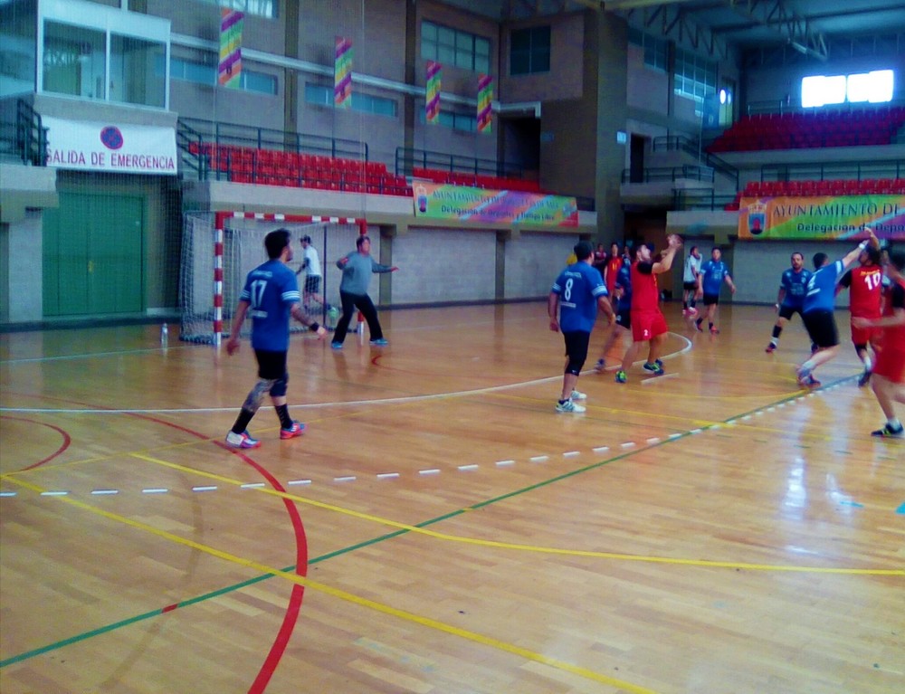 Primer derbi de la temporada y el CBM Cantera Sur El Ejido visita a BM Roquetas