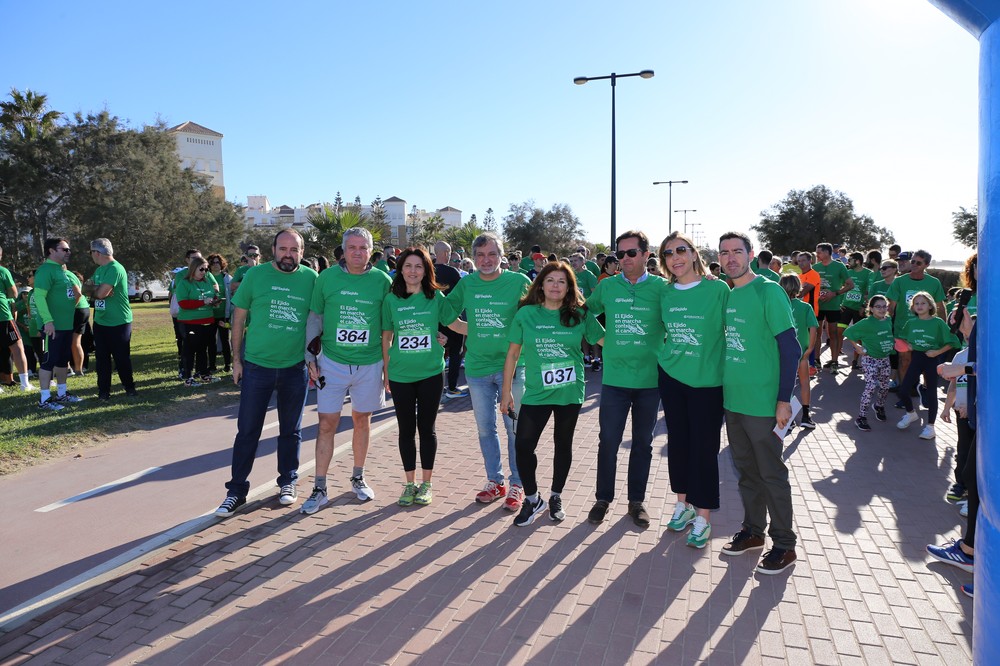 Cientos de ejidenses se ponen en marcha contra el cáncer