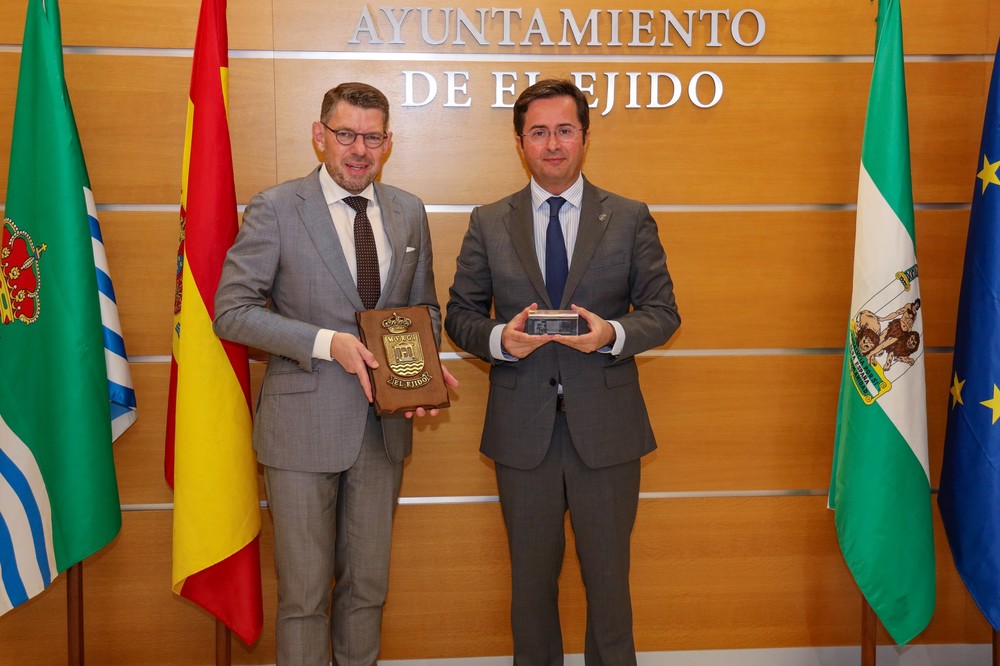 El Ejido y Westland estrechan lazos de colaboración institucional para dar visibilidad en Europa de los beneficios que aporta la agricultura de invernadero