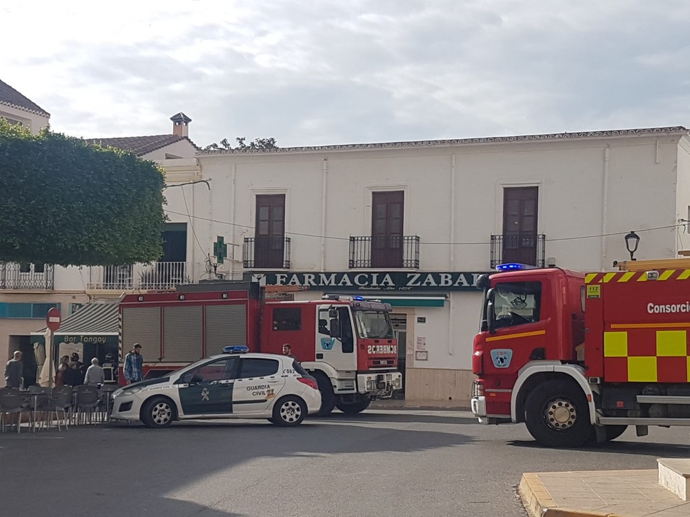 Dos heridos en el incendio de un bar en Dalías