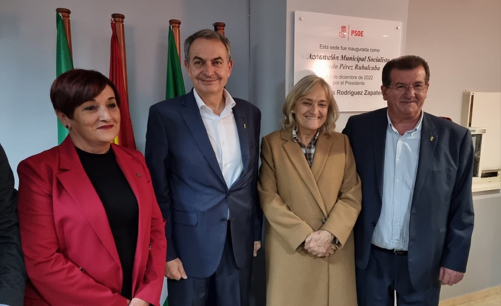 Zapatero reinaugura la sede del PSOE ejidense bajo el nombre ‘Agrupación Municipal Socialista de El Ejido Alfredo Pérez Rubalcaba’