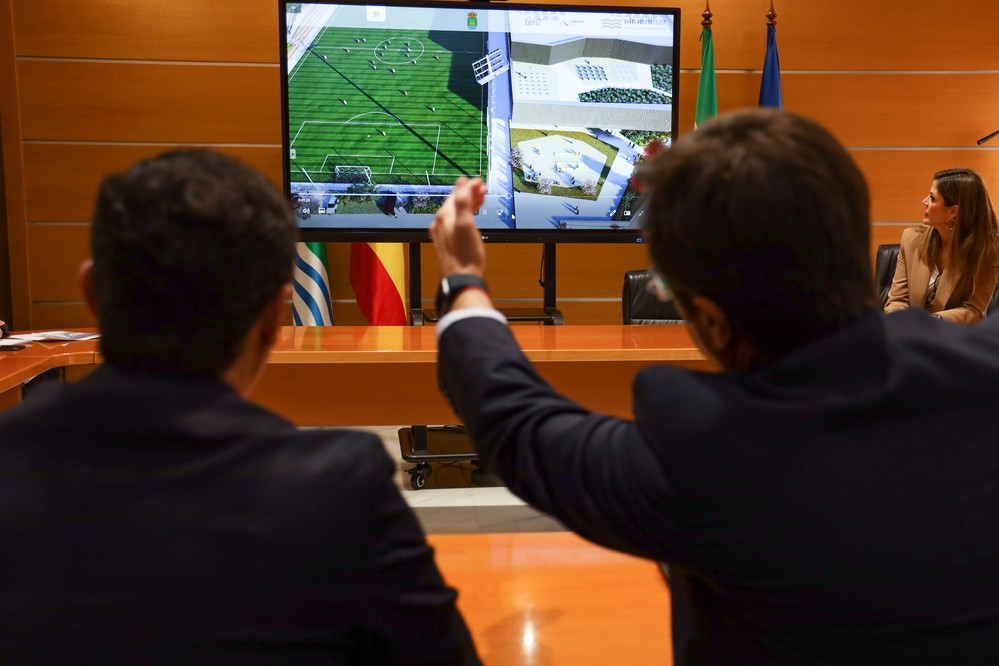 Diputación y Ayuntamiento firman el convenio para la construcción del Complejo Deportivo de Almerimar y el Pabellón de Ejido Norte
