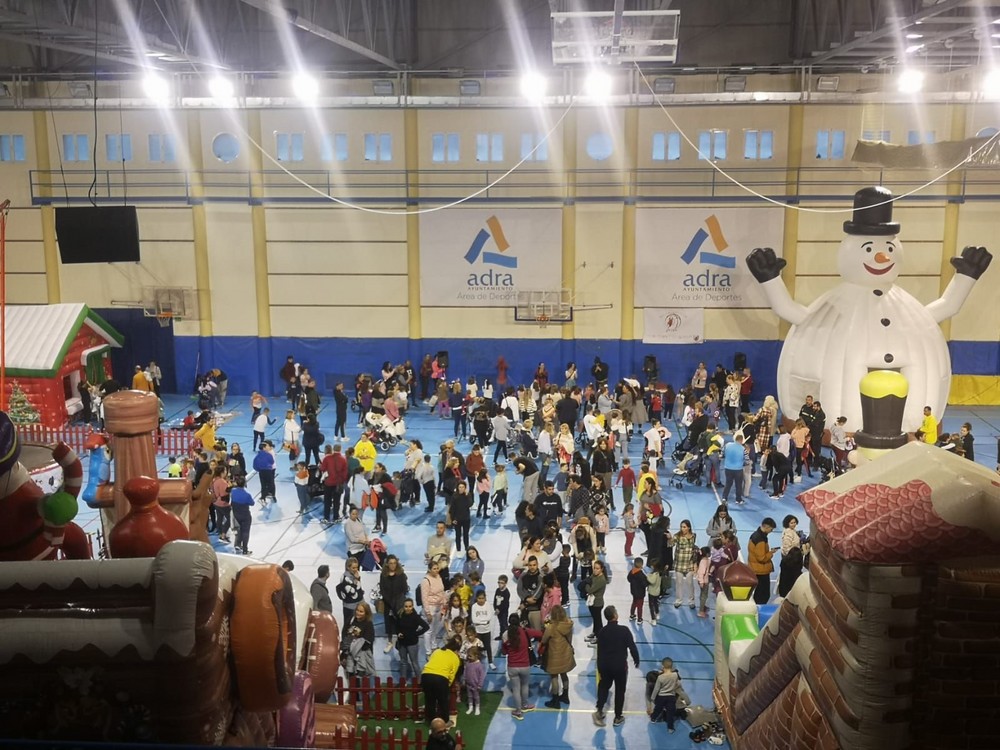 Éxito del Parque Infantil Navideño, una de las grandes novedades de la programación de Navidad de Adra