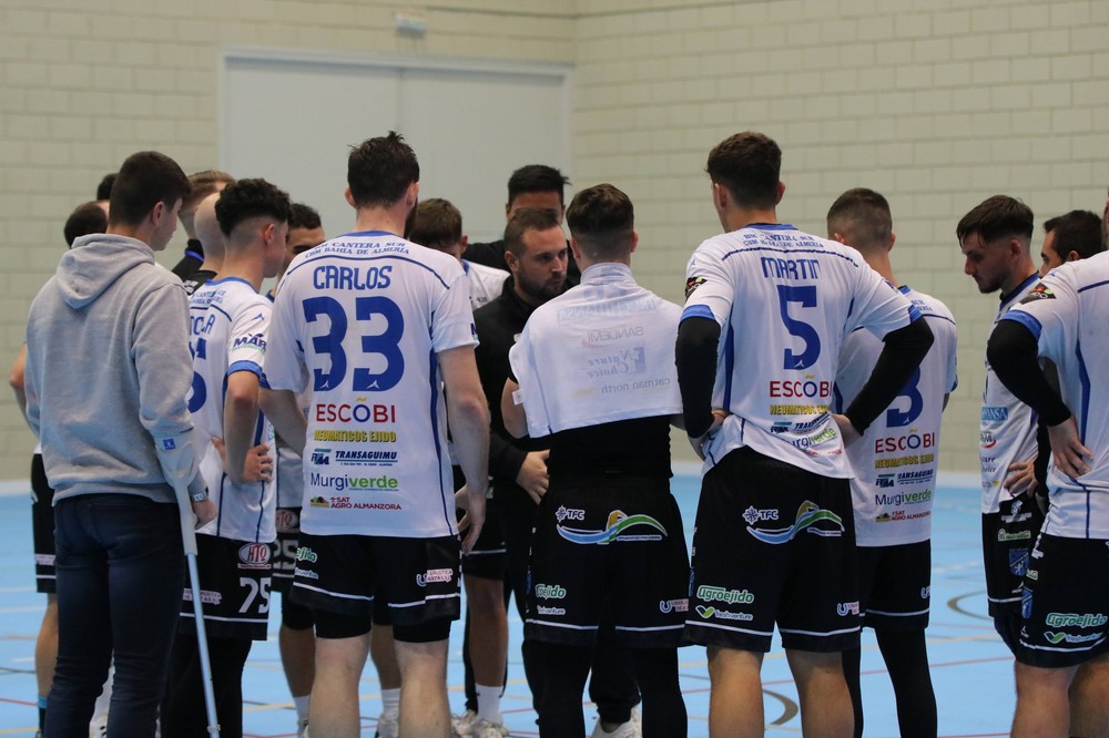 El CBM Cantera Sur Bahía de Almería vence al BM Pinto (30-35)