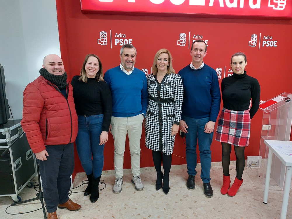 El PSOE se compromete a ampliar la residencia de mayores de Adra con Teresa Piqueras como alcaldesa