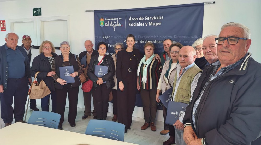 Reunión con los presidentes de los Clubes de la Tercera Edad para avanzar sobre los programas y proyectos dirigidos a los mayores