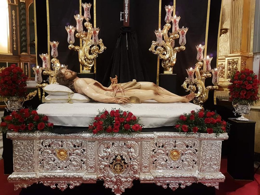 La Cofradía del Sepulcro y la Soledad de Dalías presenta su nueva imagen Titular