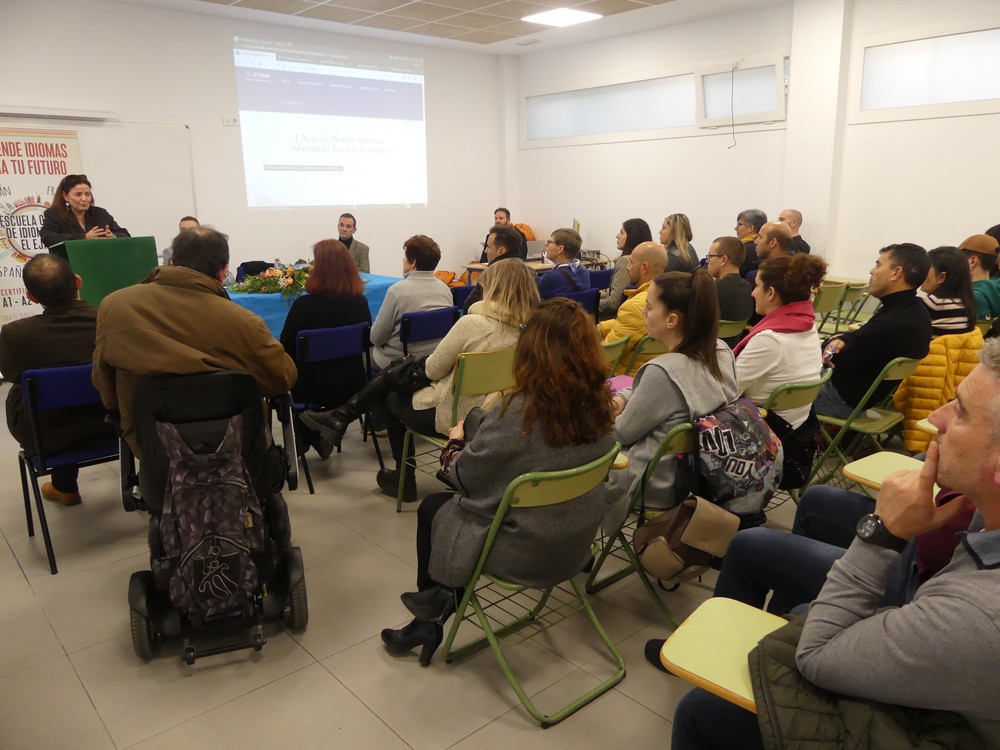 Ciudadanos El Ejido resalta la importante labor de la EOI durante el acto de entrega de las primeras becas Erasmus