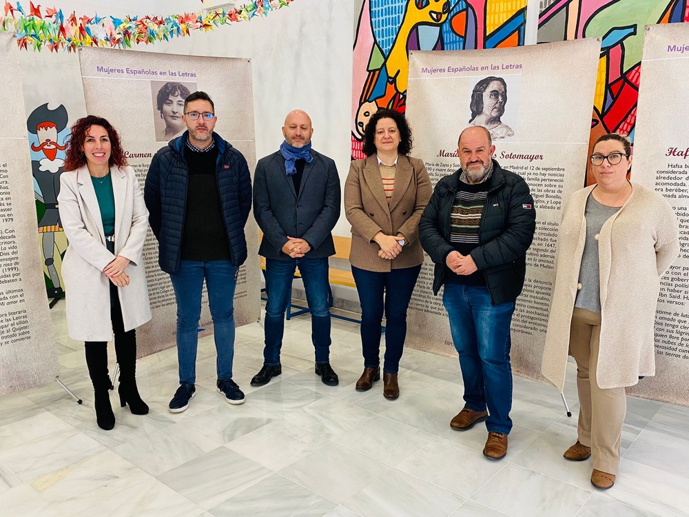 La exposición itinerante 'Mujeres Españolas en las Letras' se instala en el IES Ciudad de Dalías
