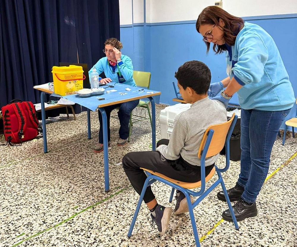 El Distrito Poniente administra en los colegios la vacuna frente al virus del papiloma humano