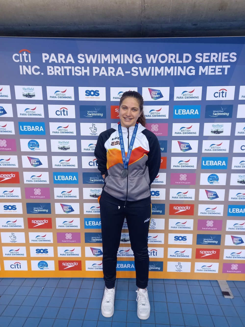 Anastasiya Dmytriv, plata en el Swimming World Series 2023