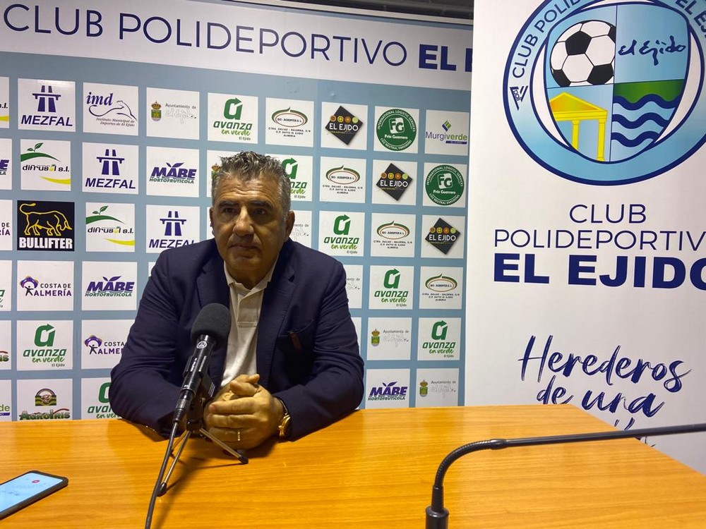 Bouza: “La viabilidad en el Polideportivo El Ejido para acabar esta temporada y arrancar la próxima no corre ningún riesgo”