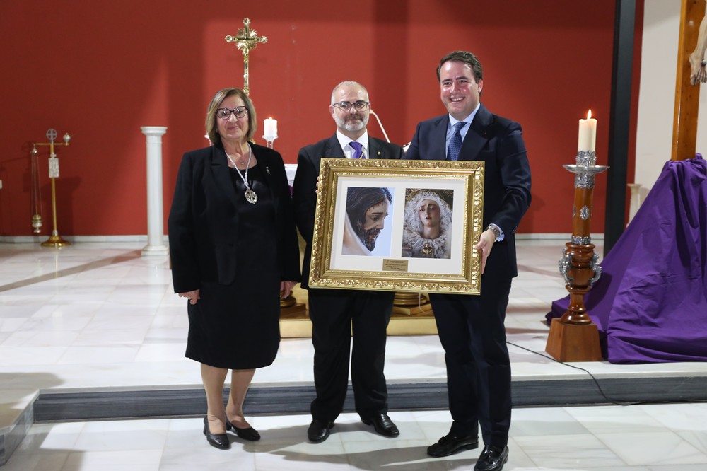 Fernando Giménez pregona la Semana Santa de la Cofradía La Paz