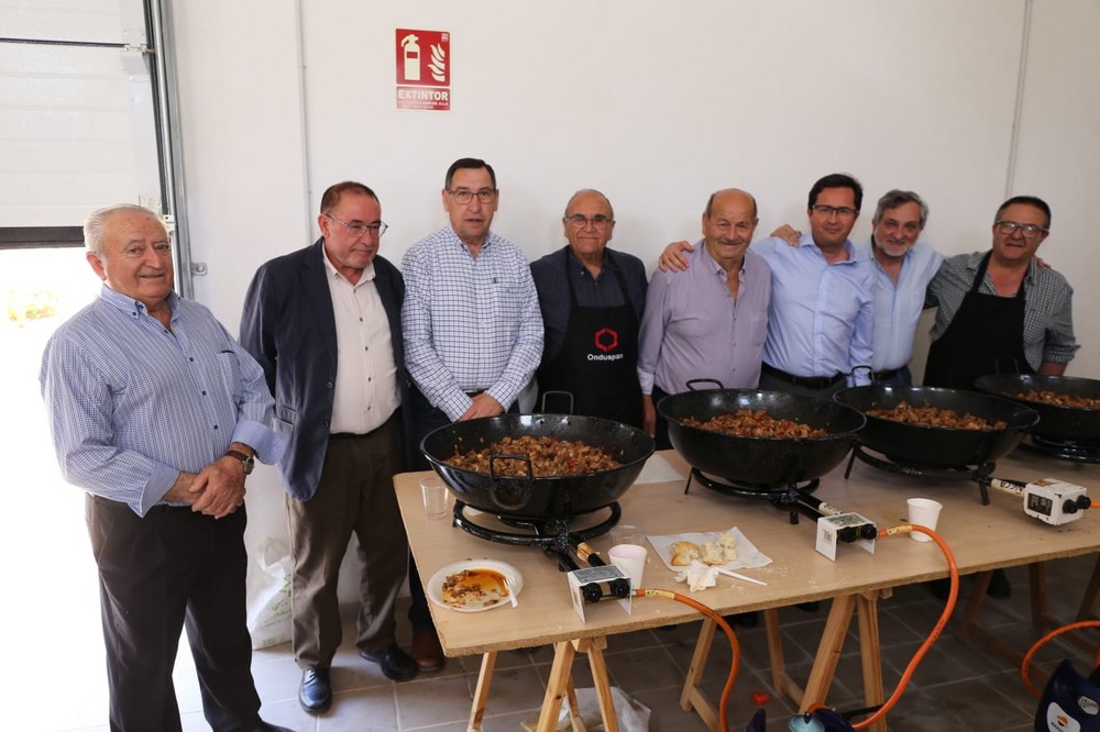 Los mayores de Tarambana celebran una jornada de convivencia