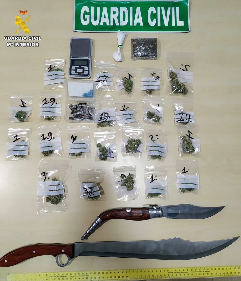 Detienen a un 'camello' por amenazar a un vecino de Las Norias