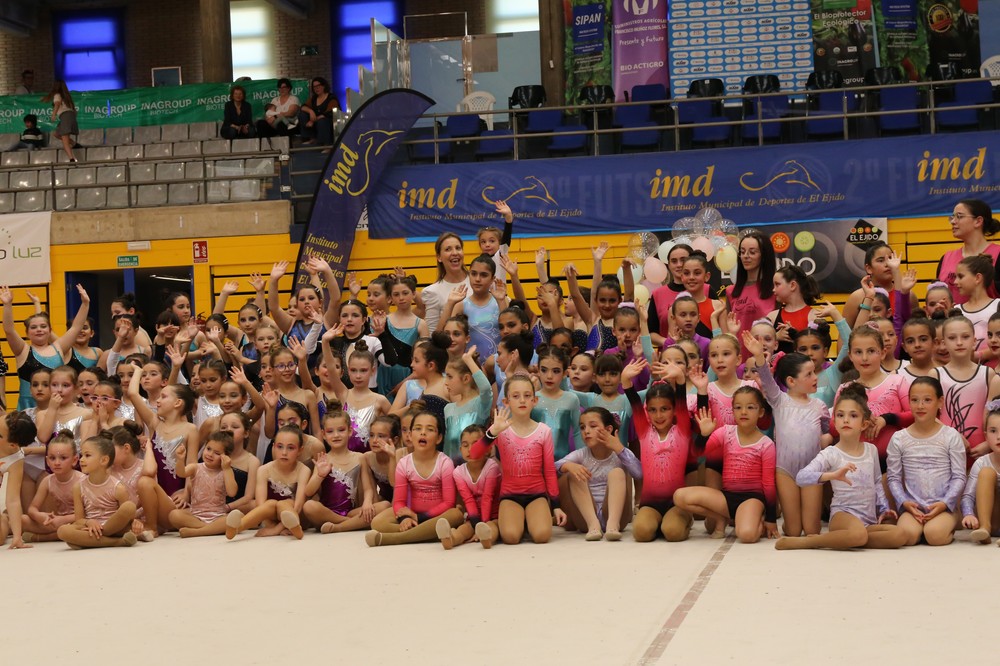 Las Escuelas Deportivas Municipales de El Ejido celebran una exhibición de Gimnasia Rítmica
