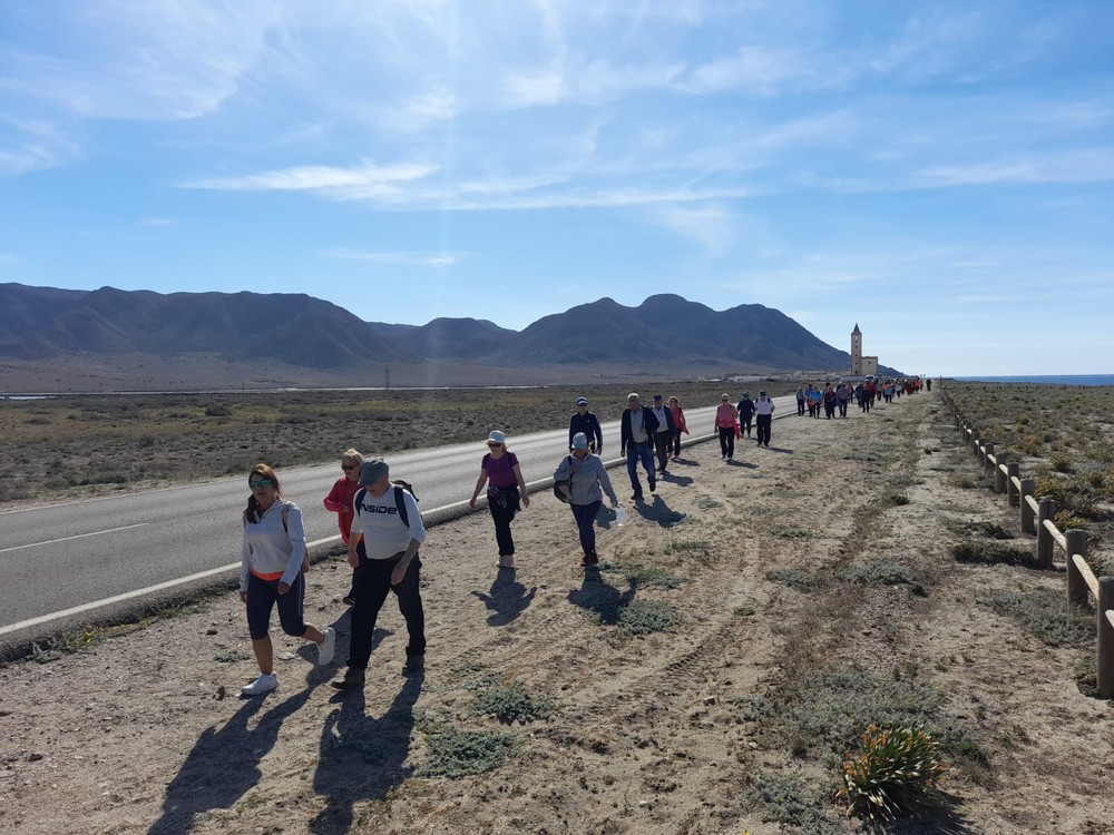 La Olimpiada de Mayores de Vícar cerró marzo con un recorrido senderista en La Fabriquilla
