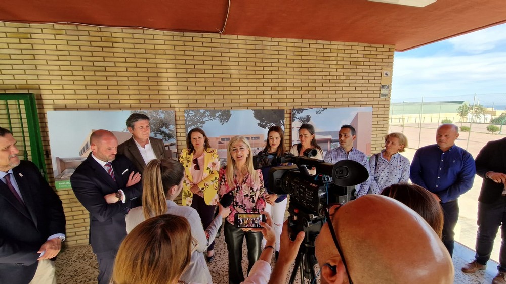 Del Pozo subraya la inversión de 2,2 millones para la ampliación del colegio Nueva Andalucía de Adra