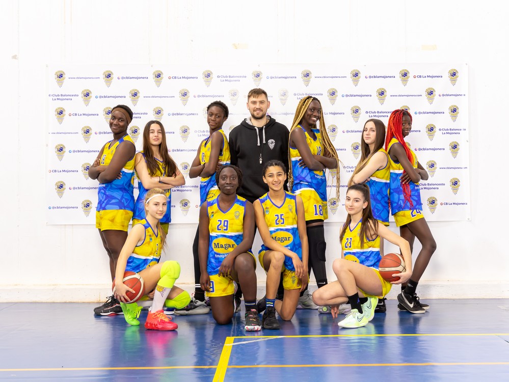 Magar CB La Mojonera cadete femenino, primeras clasificadas de la liga regular