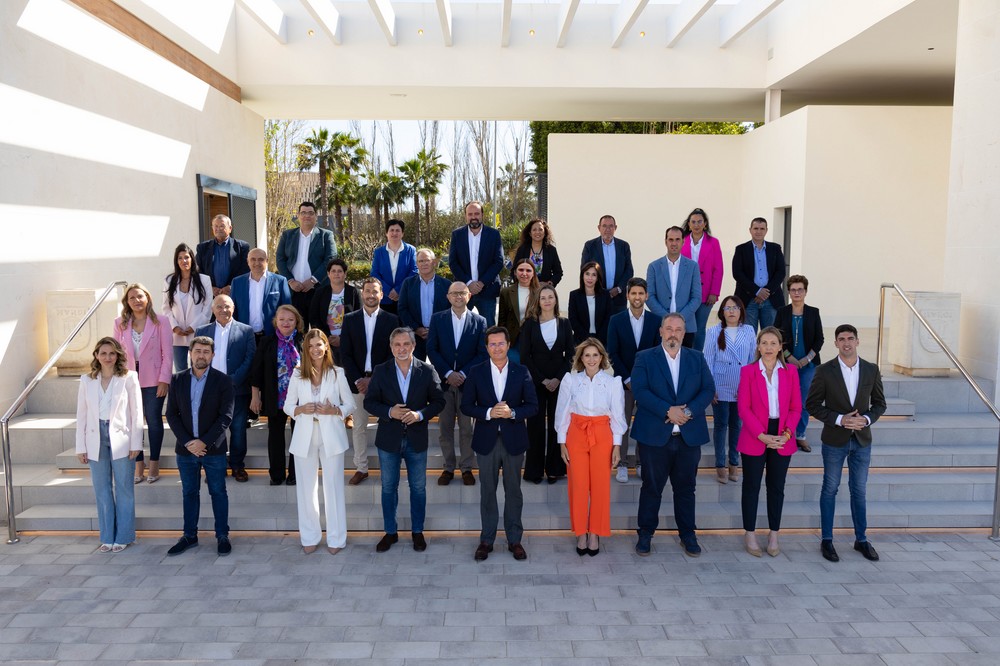 Góngora presenta una candidatura para el #28M que combina “continuidad y renovación, hombres y mujeres comprometidos con El Ejido”