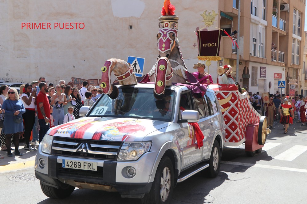 La cuadriga romana de Murgi de Athenaa logra el primer premio del Concurso de Carrozas de San Marcos de El Ejido