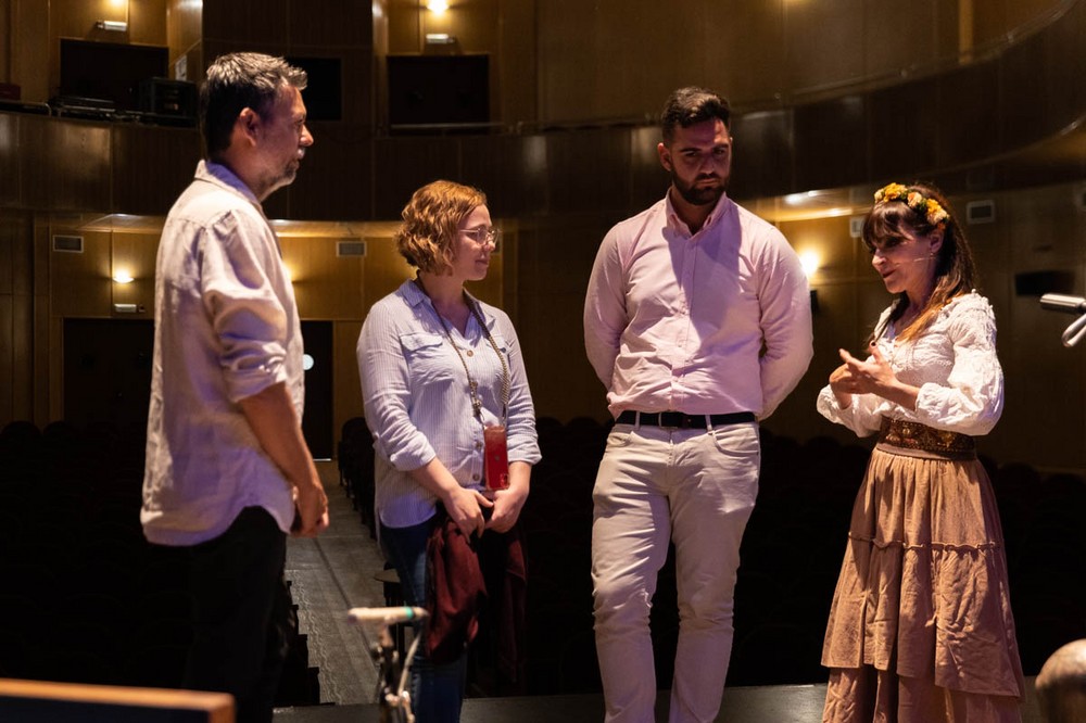 Emilio Villalba y Sara Marina ofrecen el concierto didáctico 'La pequeña juglaresa' en la Escuela de Música