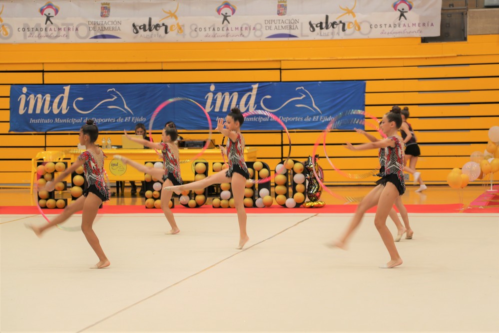 El XII Torneo Memorial Rebeca Martínez reúne a más de medio millar de gimnastas en el Pabellón de Deportes de El Ejido