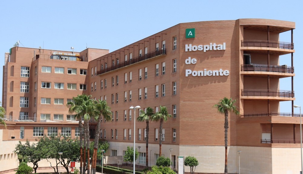Agreden en grupo a una celadora del Hospital de Poniente