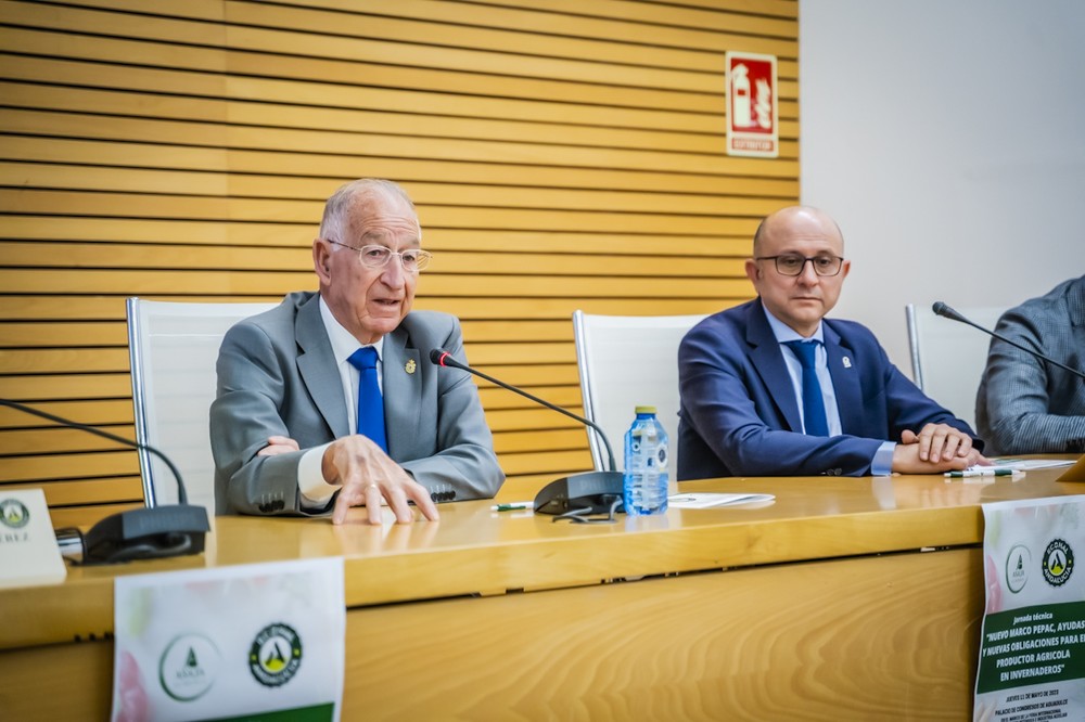 Amat señala que sectores como el turismo o la agricultura se pueden ver muy perjudicados por la falta de agua