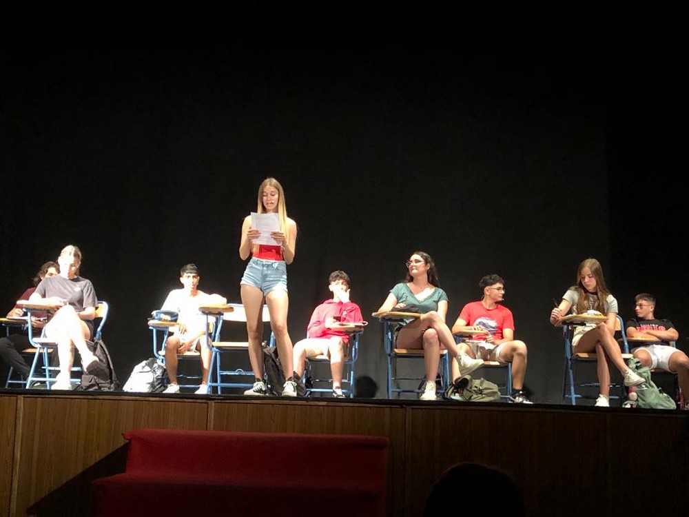 El IES El Parador celebra una jornada de teatro con dos representaciones